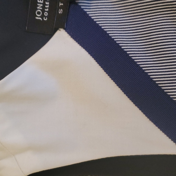 JONES NEW YORK DRESS, NWOT, size 10, stretch, sleeveless, navy/white stripe - Picture 8 of 11